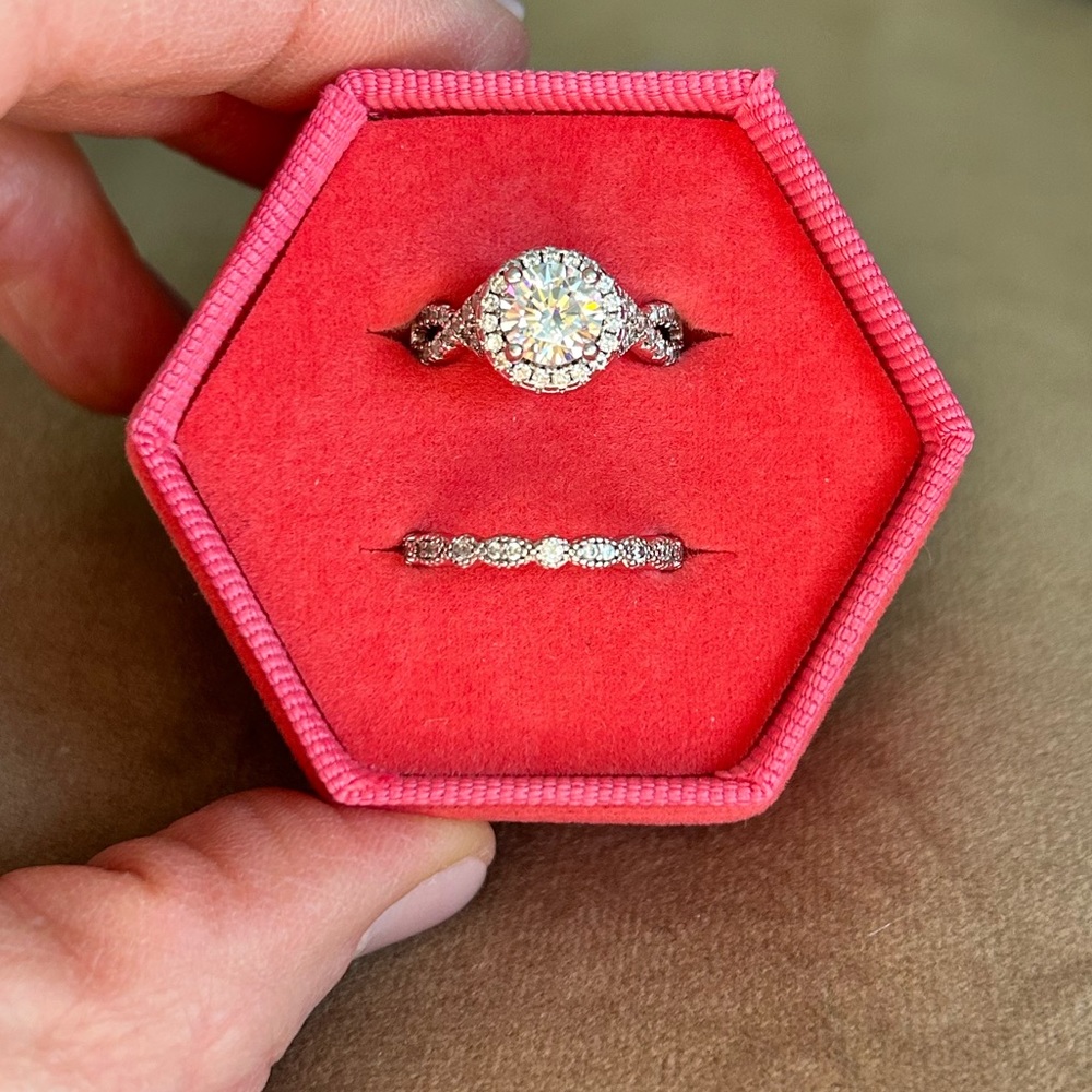 1.5 Ct vintage look silver Modern Gents Grace and Forever wedding set. Size 4.5